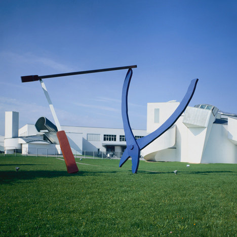 Vitra-retrospective-Philadelphia-Museum-of-Art_rushi_sq.jpg