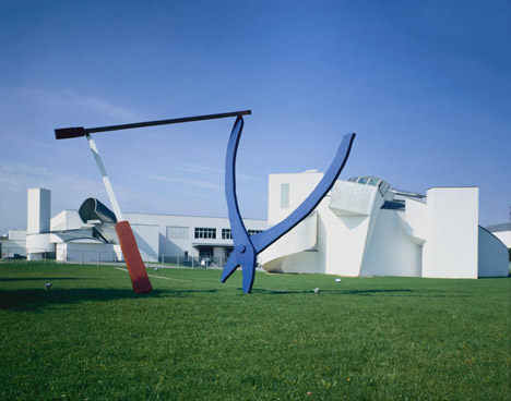 Vitra-retrospective-Philadelphia-Museum-of-Art_rushi_sq.jpg