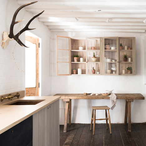 The-Sebastian-Cox_Kitchen_deVOL_rushi_sq_1a.jpg