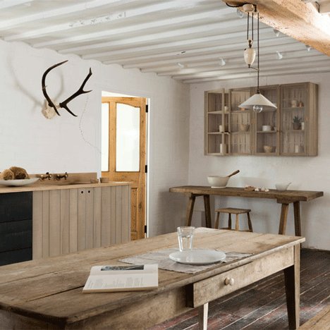 The-Sebastian-Cox_Kitchen_deVOL_rushi_sq_1a.jpg