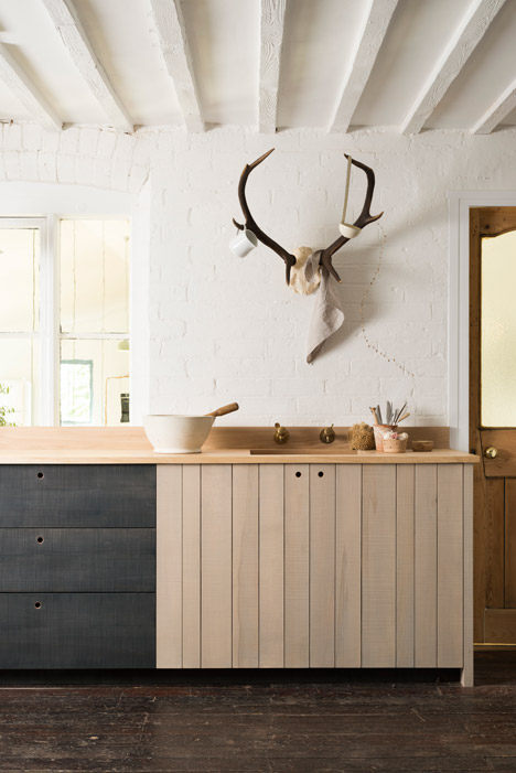 The-Sebastian-Cox_Kitchen_deVOL_rushi_sq_1a.jpg