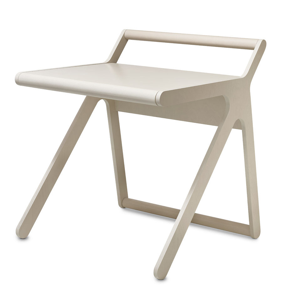 k-desk-rafa-kids-furniture-design_rushi_1568_3.jpg