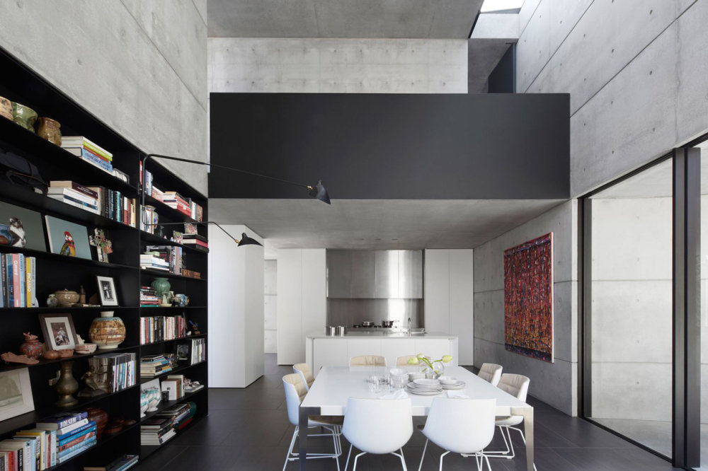 Roundup-Interior-Dining-Room-8-Moore-Ruble-Yudell-Architects.jpg