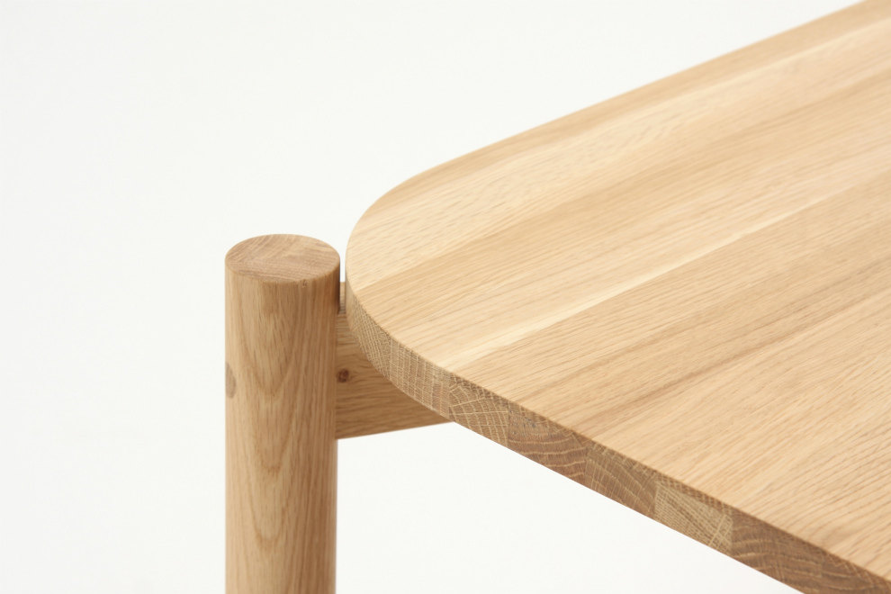 leibal_castorlowtable_big-game_3.jpg