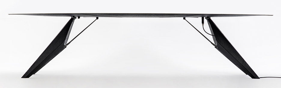 smartslab-kram-wiesshaar-table-smart-milan-design-week-2016_rushi_social.jpg