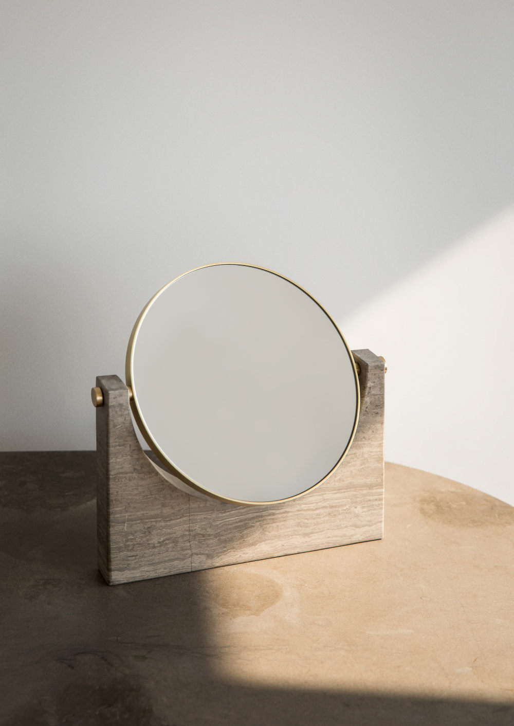 maison-objet-menu-design-furniture-lighting-tables_rushi_hero.jpg