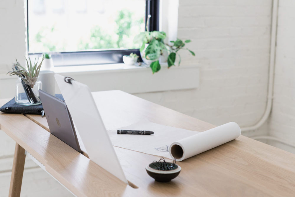 minimalist-standing-desk-9.jpg