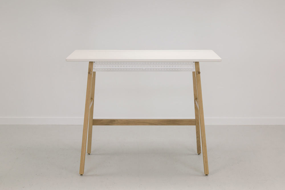 minimalist-standing-desk-9.jpg