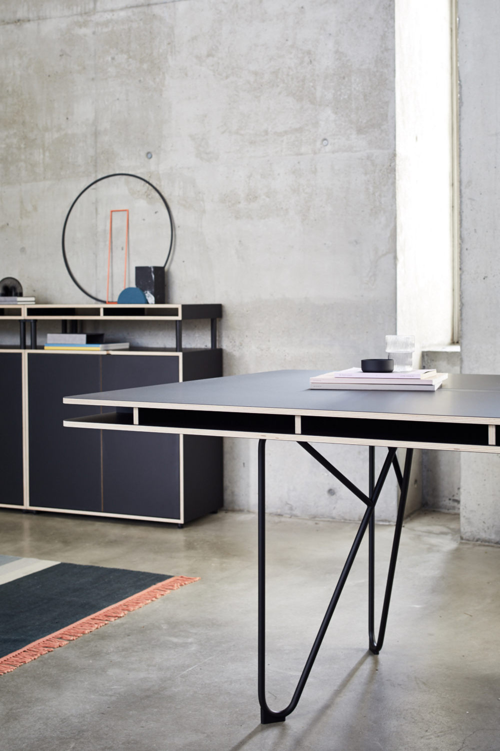 bene-studio-london-modular-workspace-system-furniture-design-promotion_rushi_hero1.jpg