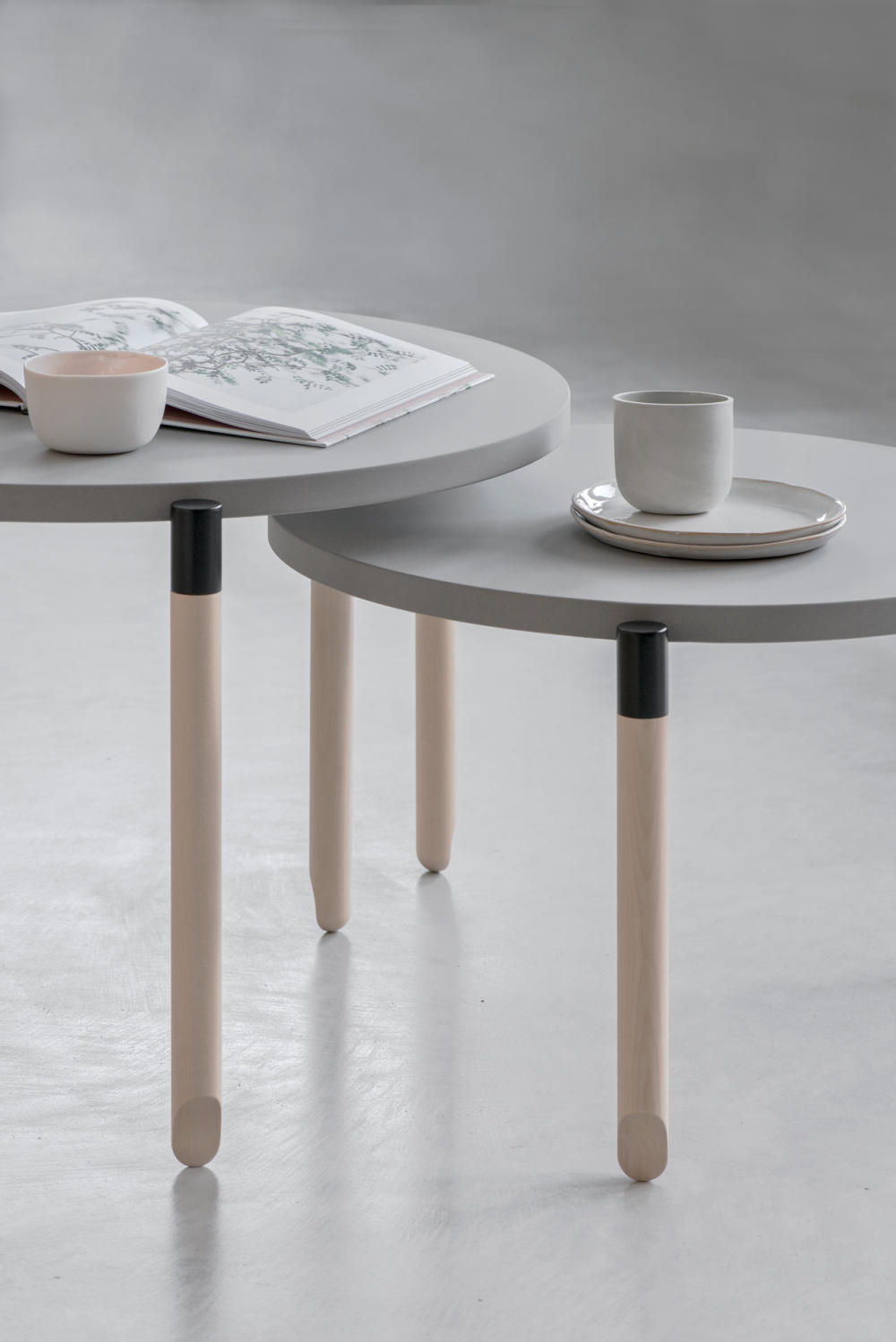 Ballet-coffee-table_MUOTO2-1.jpg