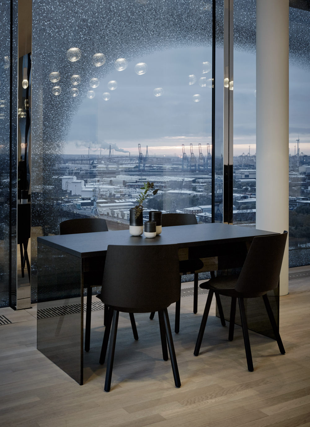 wrs-architekten-stadtplaner-gmbh-studio-besau-marguerre-furnish-elbphilharmonie-design-furniture-_rushi_social.jpg