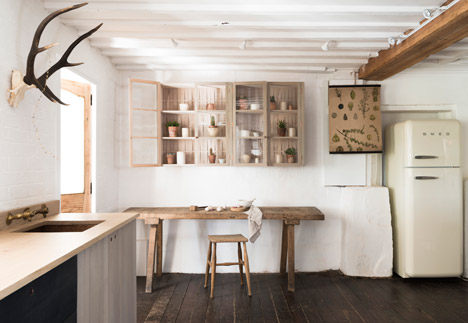 The-Sebastian-Cox_Kitchen_deVOL_rushi_sq_1a.jpg