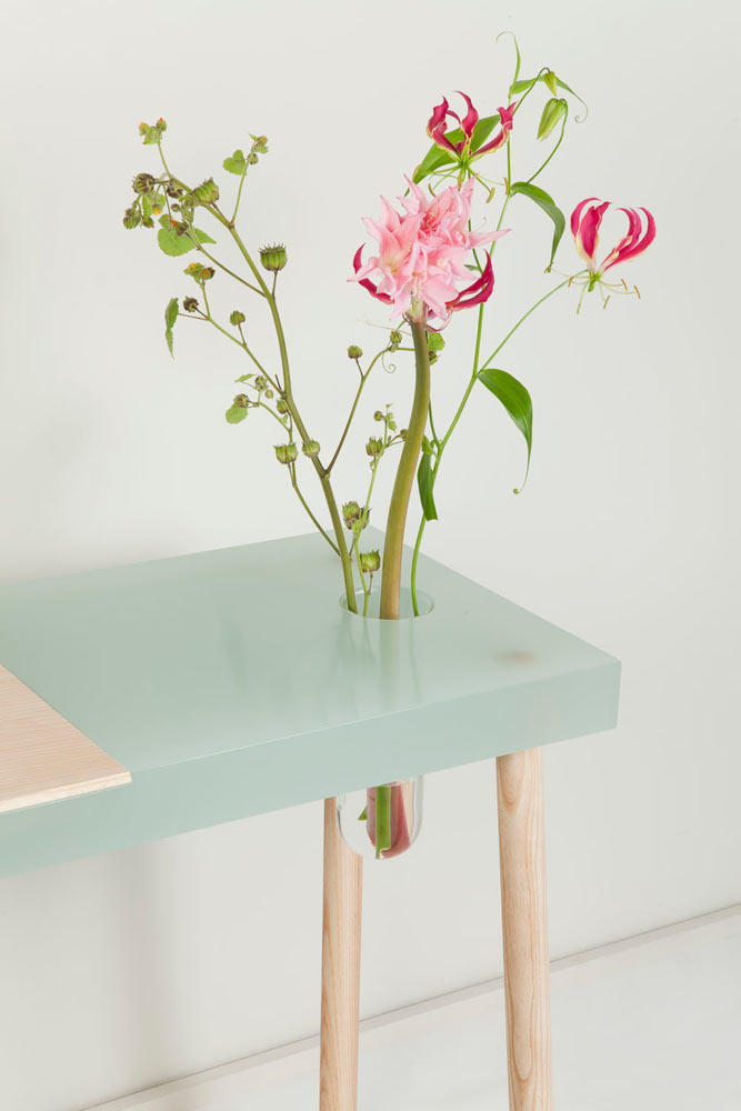 Roel-huisman-resin-tables-1.jpg