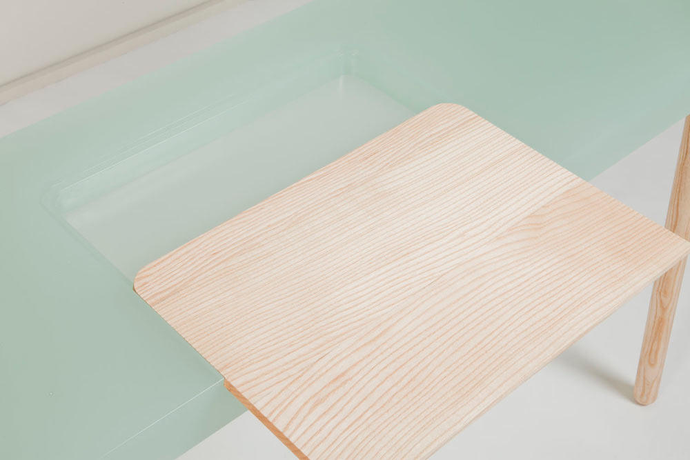 Roel-huisman-resin-tables-1.jpg