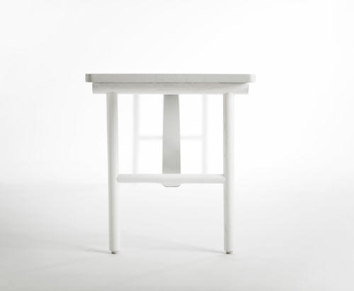 bow-table-bench-benjamin-hubert-1.jpg