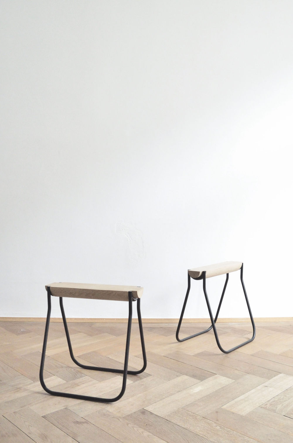 6040_Valet-Stool_Stool.jpg