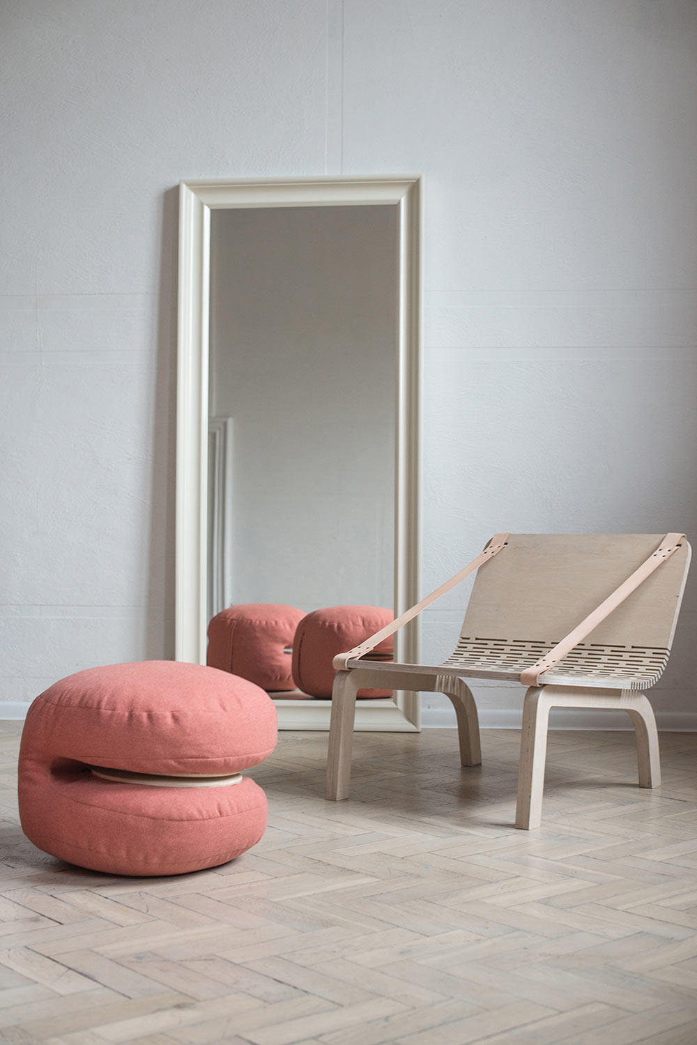 Dango-armchair-Agnieszka-Kowal-1.jpg