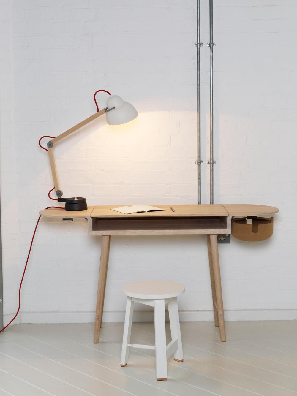 Studioilse-Companions-dela-espada-0-writing-desk.jpg