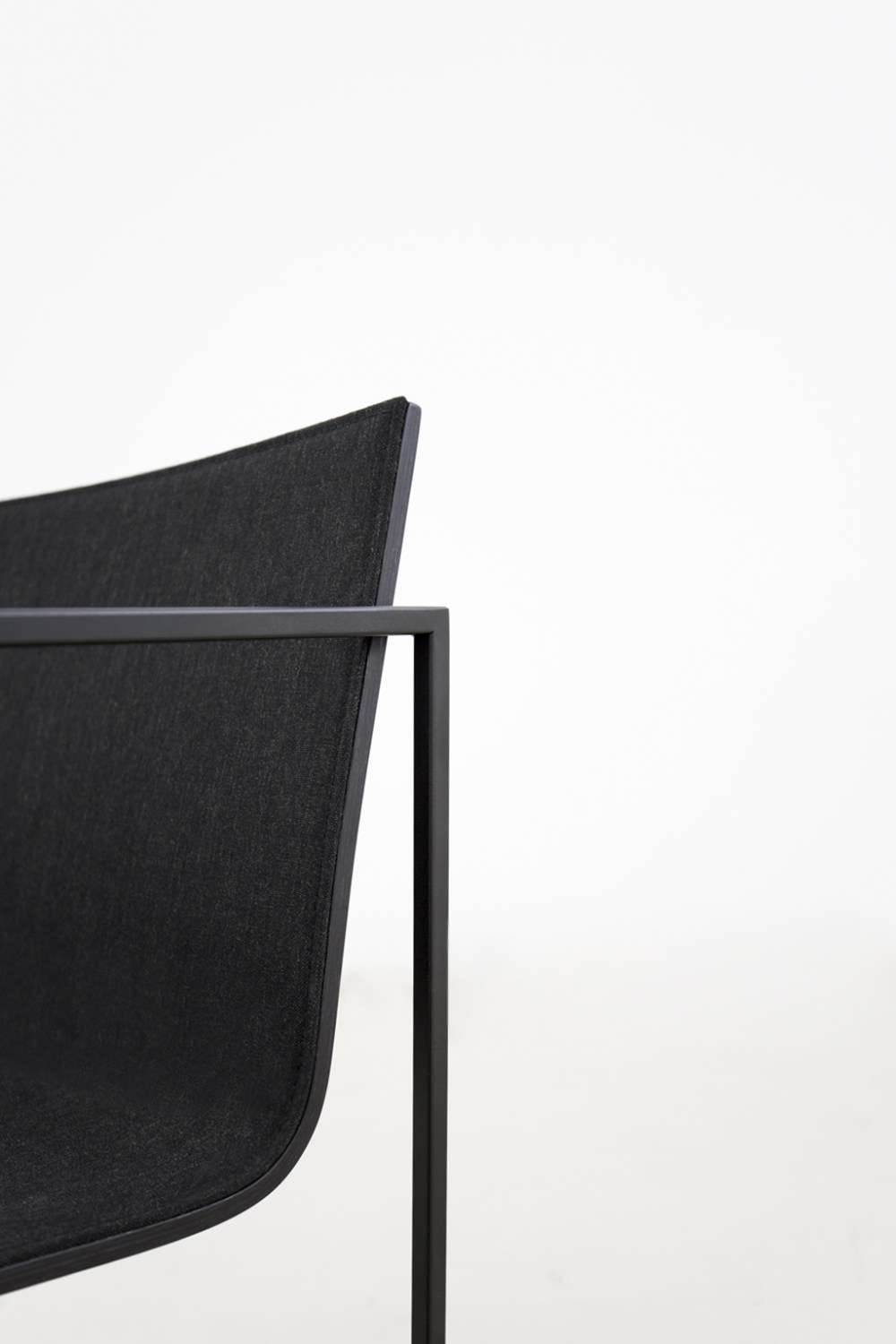 FRAN-SILVESTRE-ARQUITECTOS_A-CHAIR_CAPDELL_-8.jpg