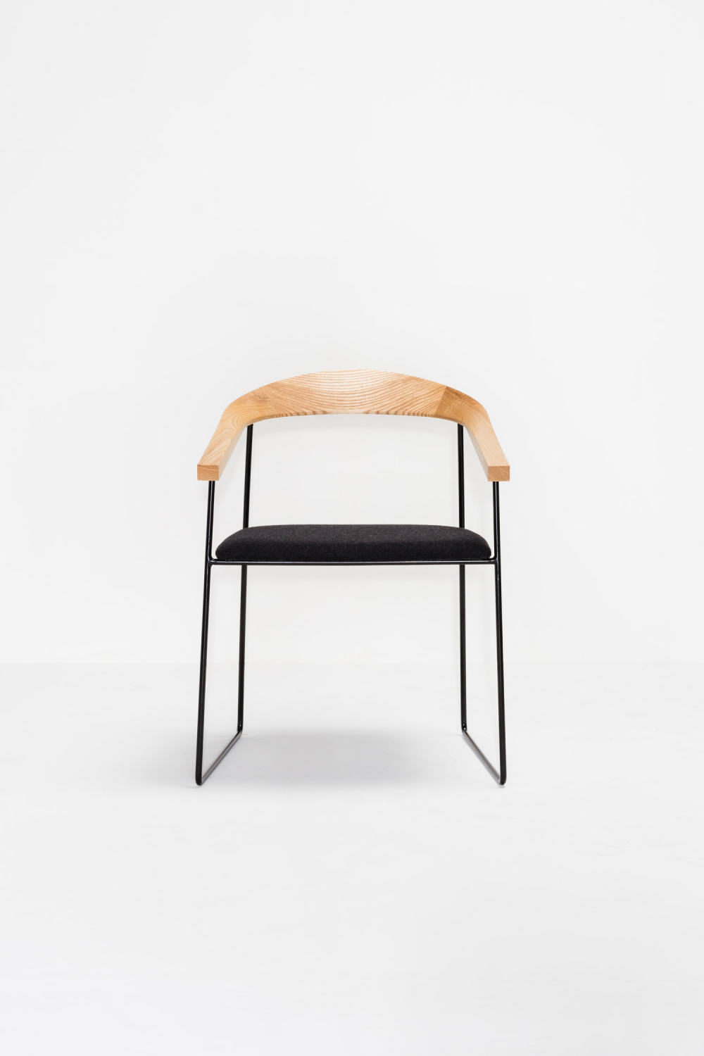 leibal_carve-dining-chair_rhys-cooper_8.jpg