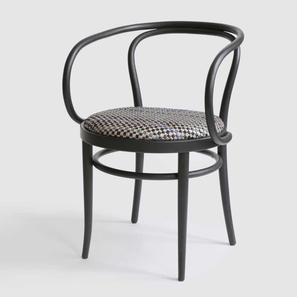 Thonet-Bolon-209-chair-experiment_rushi_08.jpg