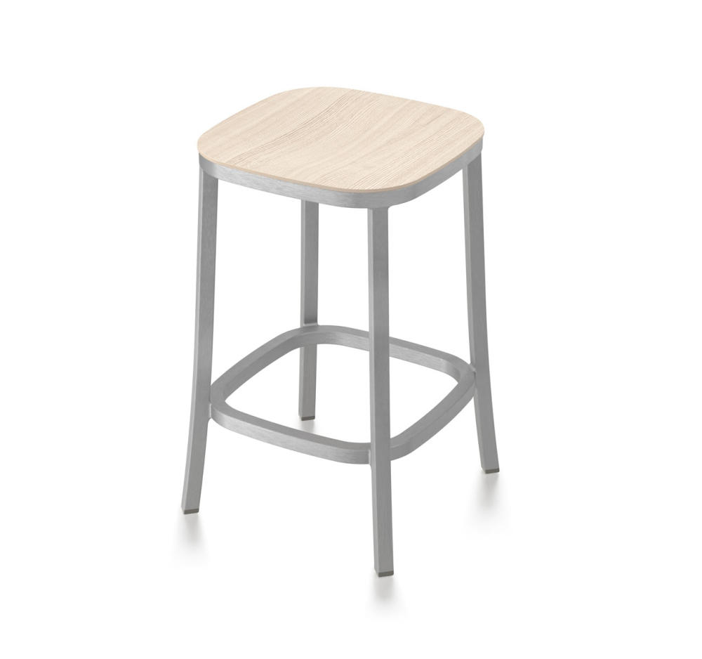 Emeco_1_Inch_Jasper_Morrison_1.jpg