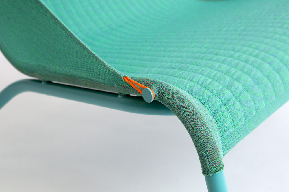 layer-x-moroso-tent-chair-design-furniture-seating-_rushi_hero-b.jpg