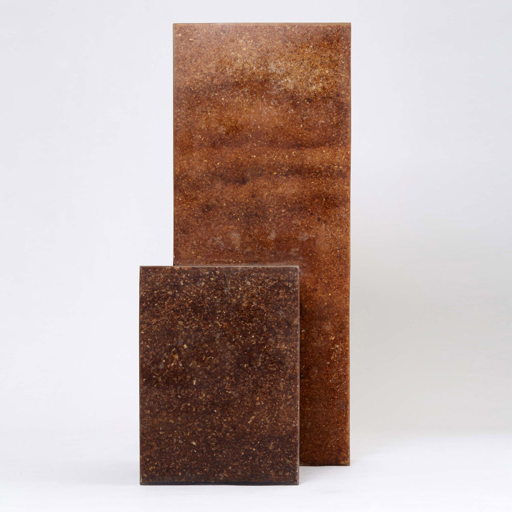 sawdust-resin-chairs-oh-geon-furniture-design_rushi_hero.jpg