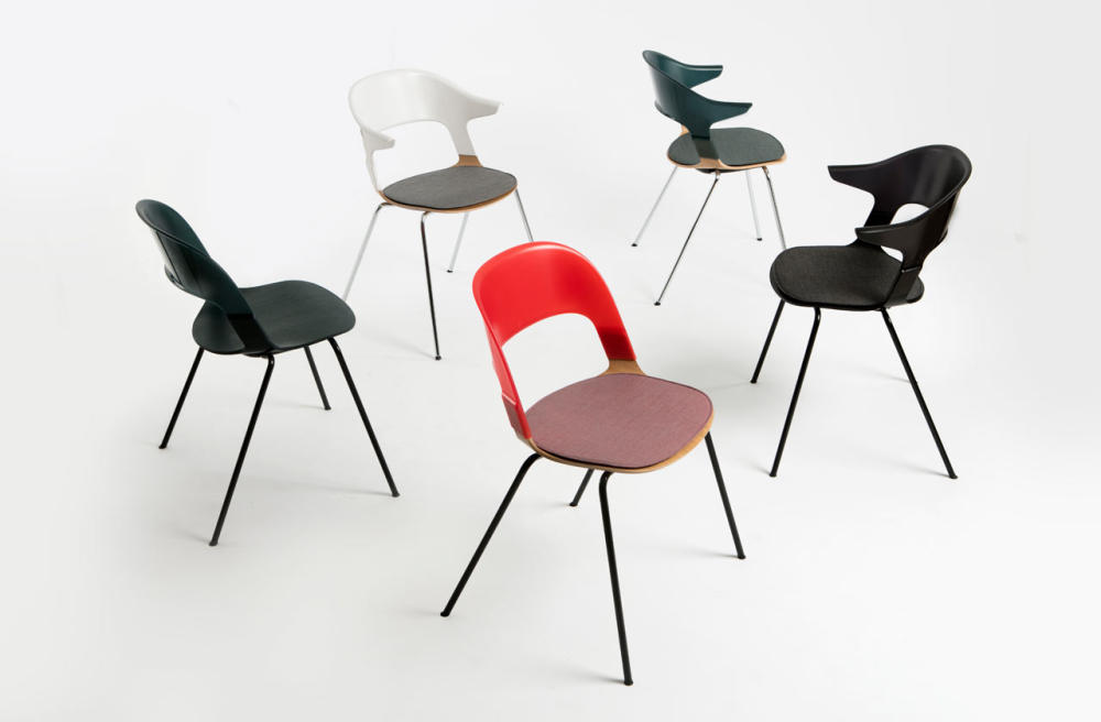 Pair-Chair-Layer-Fritz-Hansen-2a.jpg