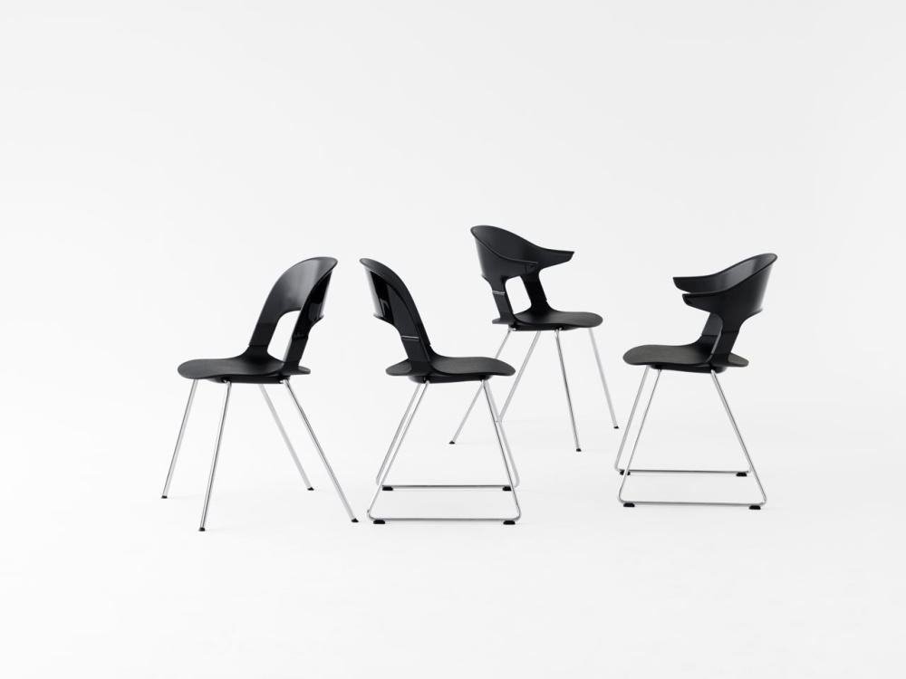 Pair-Chair-Layer-Fritz-Hansen-2a.jpg