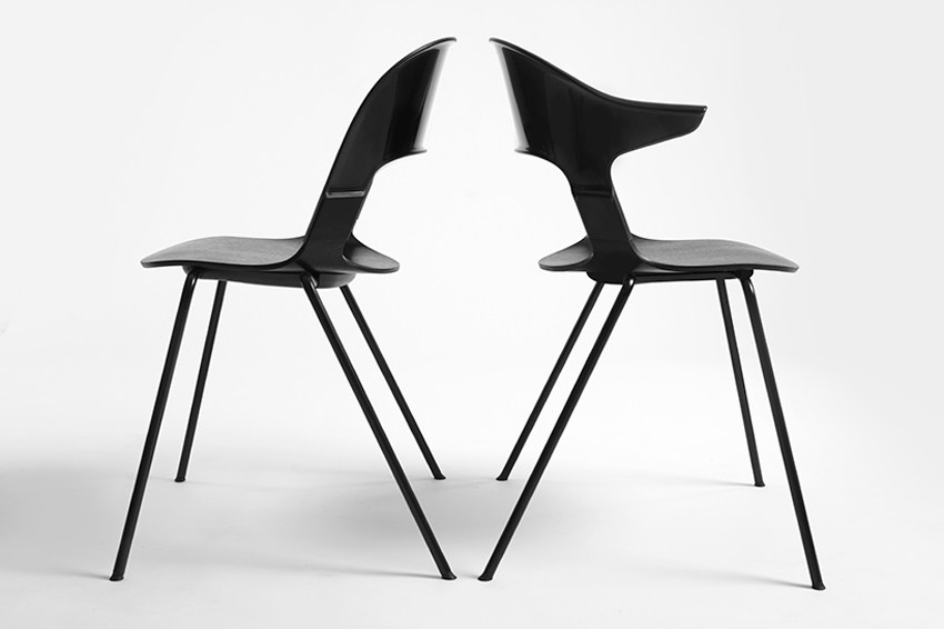 pair-chair-by-benjamin-hubert-of-layer-for-fritz-hansen-rushi-01.jpg