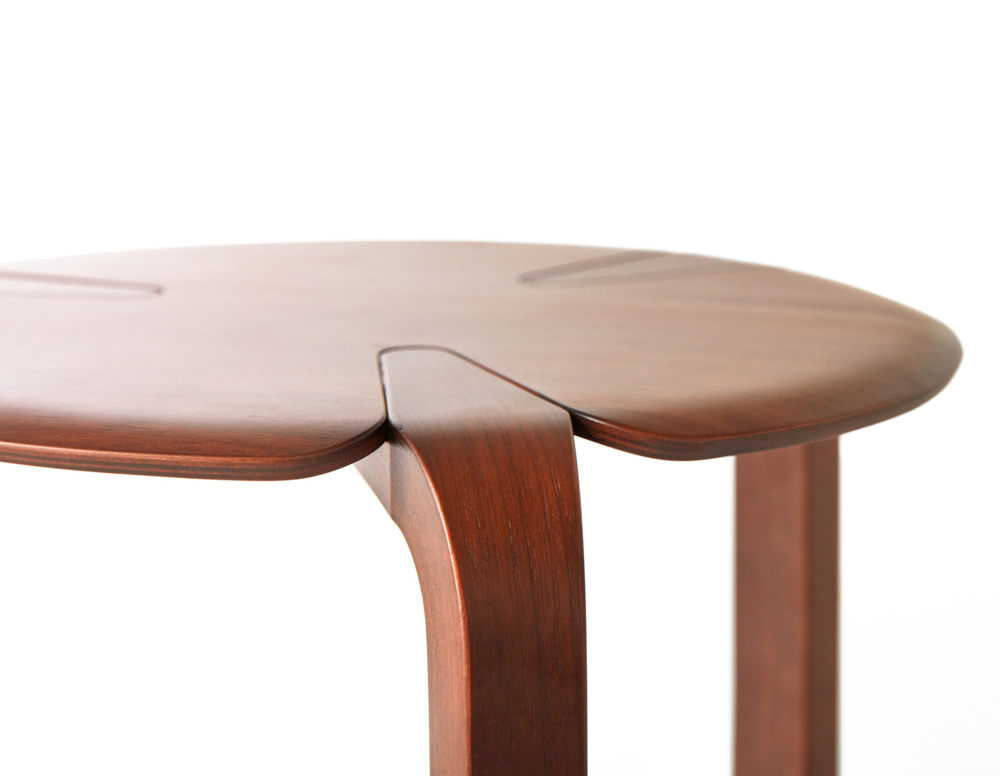 clover-stools-taiyou-and-c-japan-furniture-design_rushi_hero1.jpg