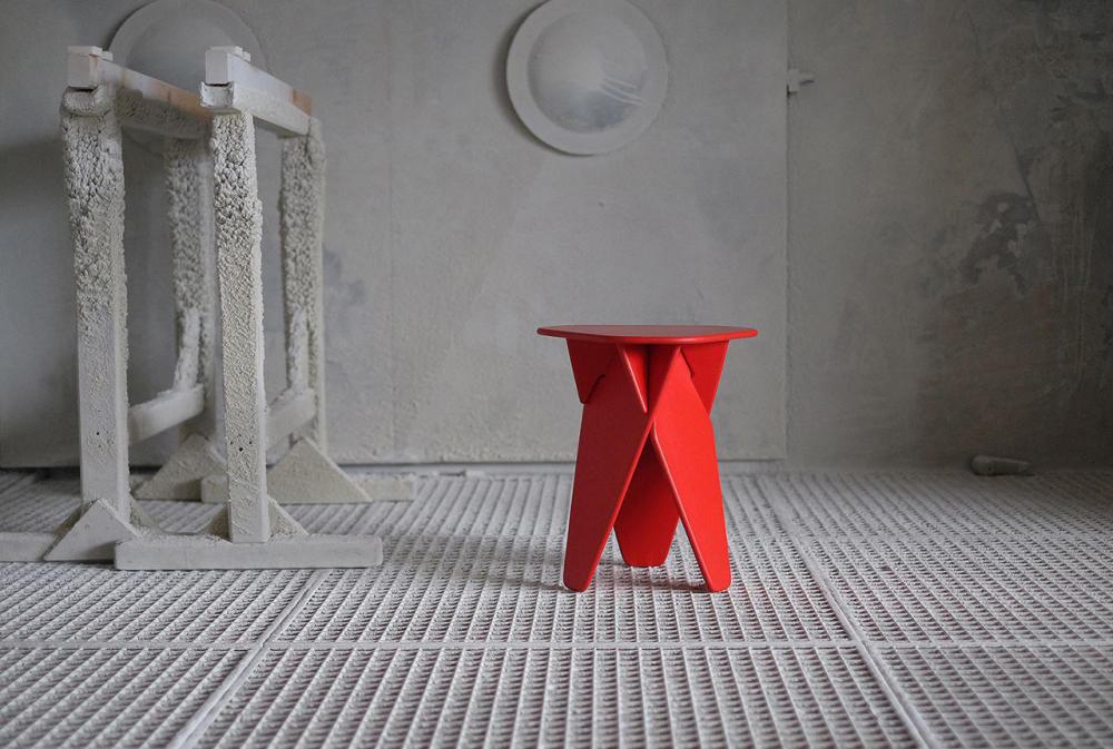 Caussa-Wedge-Table-Kowalewski-1.jpg
