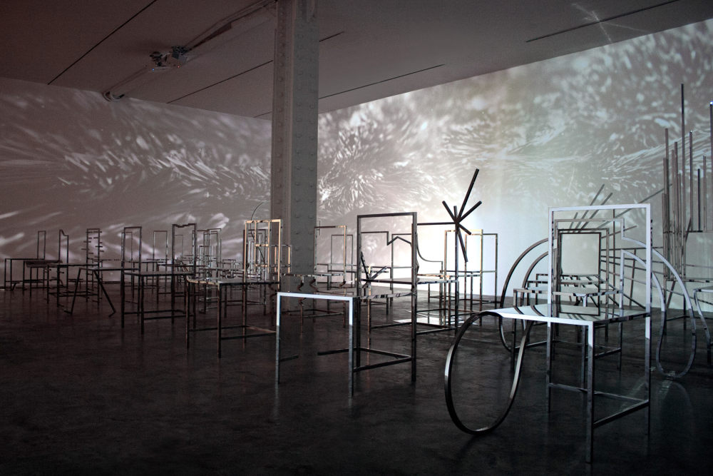 50-manga-chairs-nendo-installation_rushi_social-a.jpg