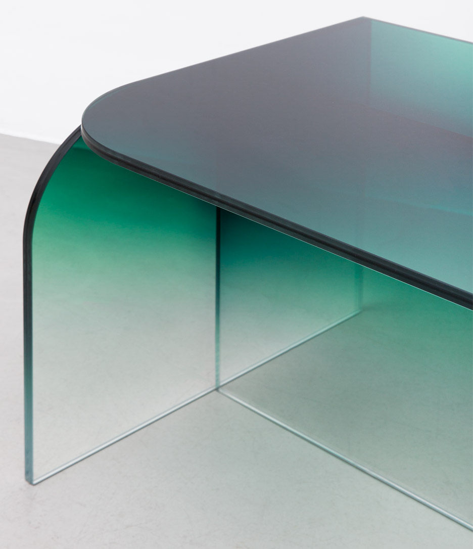 shaping-colour-glass-furniture-by-germans-ermics-rossana-orlandi-milan-design-week-2016_rushi_social.jpg