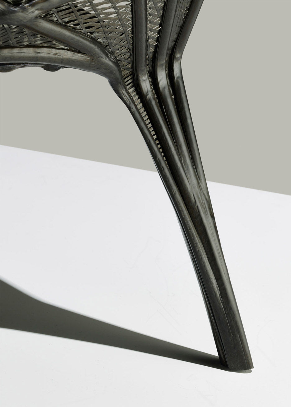 technocast-marleen-kaptein-nlr-carbon-fibre-chair-furniture-design-label-breed_rushi_1568_1.jpg