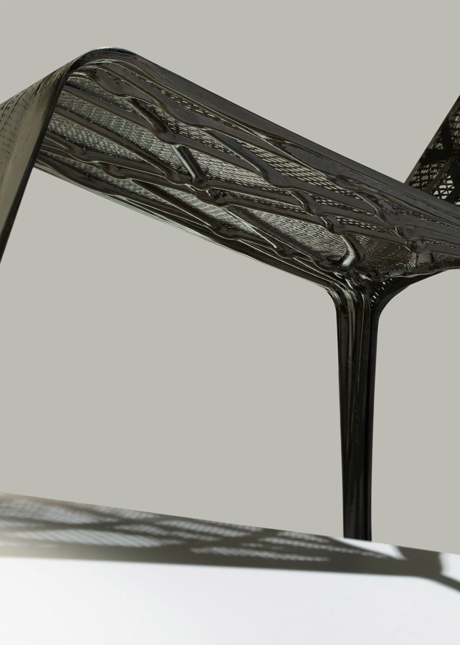technocast-marleen-kaptein-nlr-carbon-fibre-chair-furniture-design-label-breed_rushi_1568_1.jpg