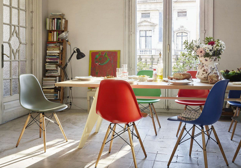 aldi-eiffel-style-chair-eames-_rushi_ban.jpg