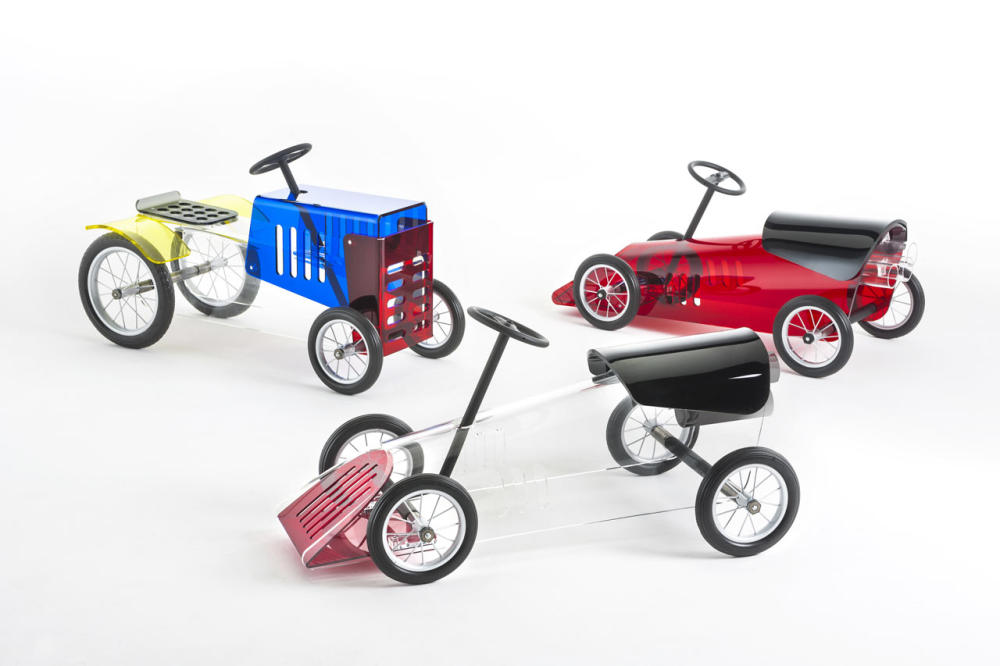 Kartell-Kids-1-Discovolante-Testacalda.jpg