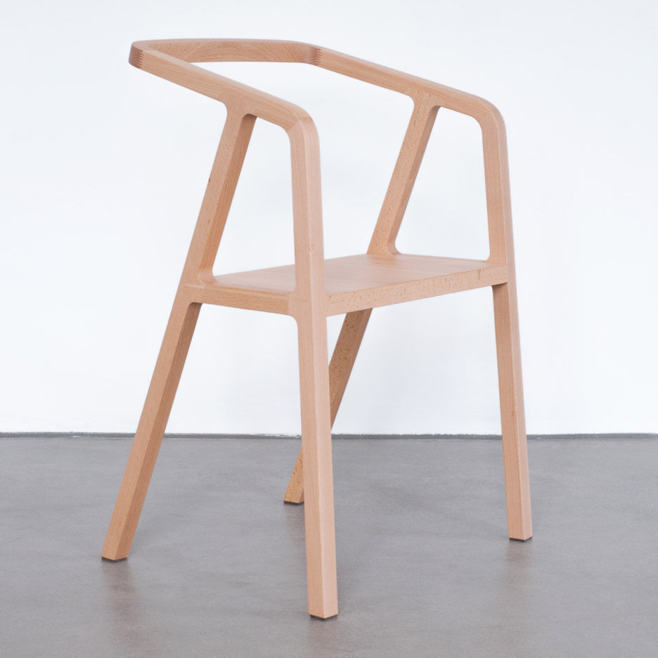 a-chair-thomas-feichtner-wood-furniture-product-design-milan-2016-austria-vienna_rushi_1568_2.jpg