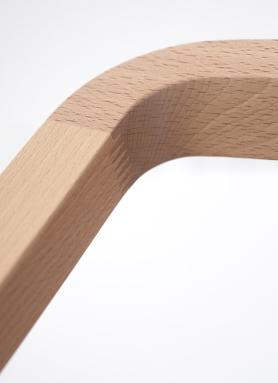 a-chair-thomas-feichtner-wood-furniture-product-design-milan-2016-austria-vienna_rushi_1568_2.jpg