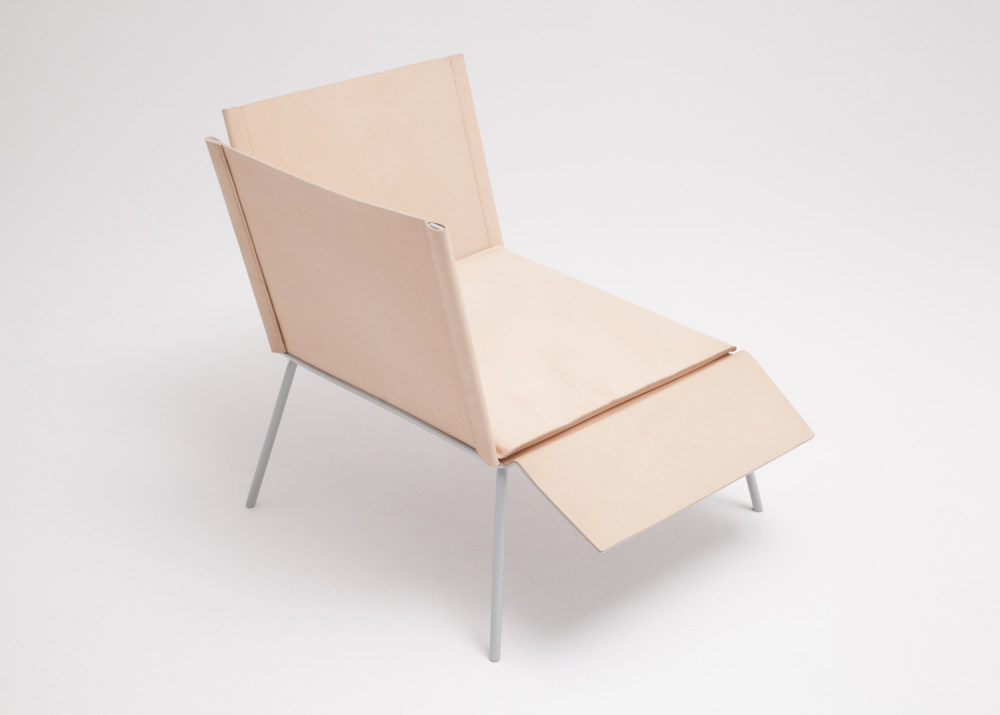 Thom_Fougere_Saddle_Chair_1.jpg