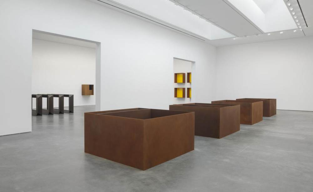 ginstallation-view-donald-judd-david-zwirner-new-york-2015_3.jpg