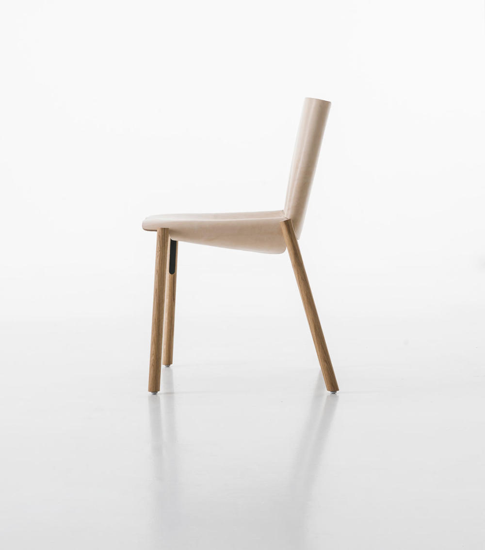 1085-Edition-Chair-Bartoli-Design-Kristalia-1.jpg