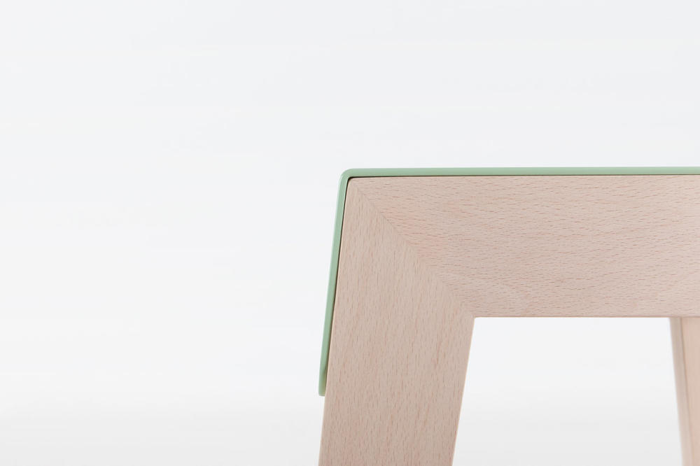 Modi-Stool-Natale-Li-Vecchi-Formabilio-1.jpg