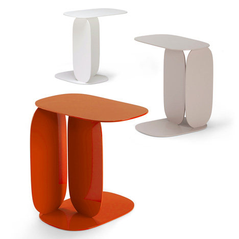Caramel-table-Claesson-Koivisto-Rune_rushi_sq.jpg