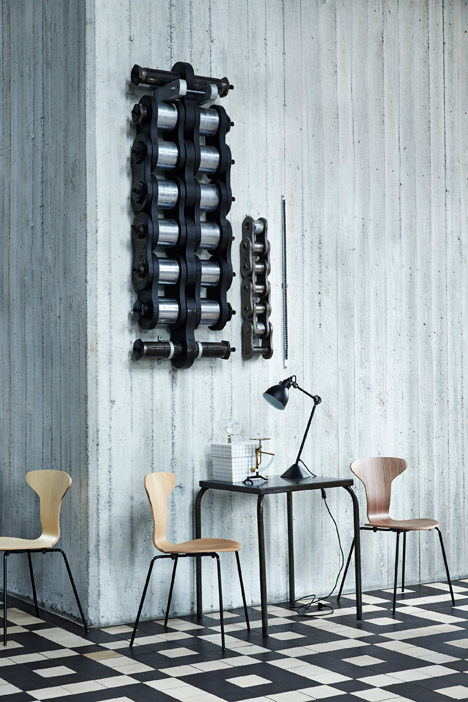 Munkegaard-chair-by-Arne-Jacobsen_rushi_SQ01.jpg