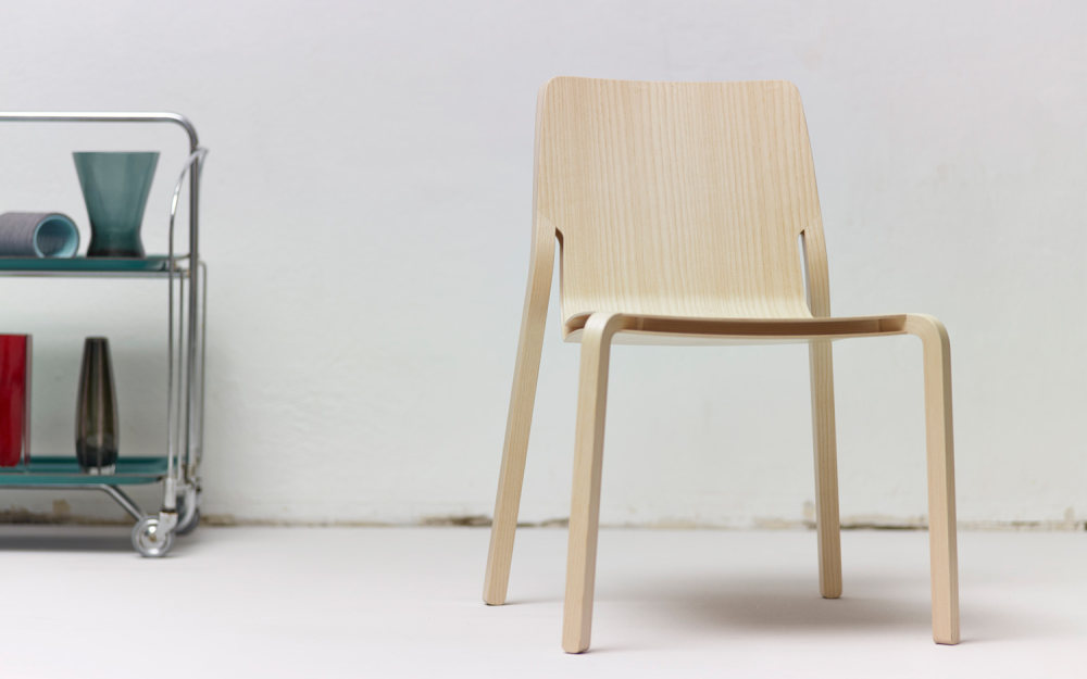 lightweight-plywood-layer-chair-5.jpg