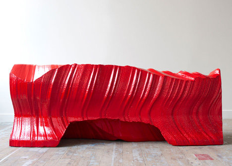 Cutting-Edge-sofa-by-Martijn-Rigters-cut-from-huge-block-of-foam-using-hot-wires_rushi_1sq.jpg