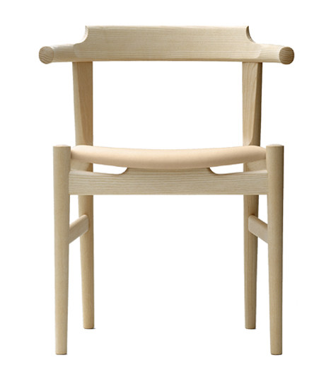 Wegner-exhibition-at-Designmuseum-Danmark_wishbone-chair-rushi_2sq.jpg